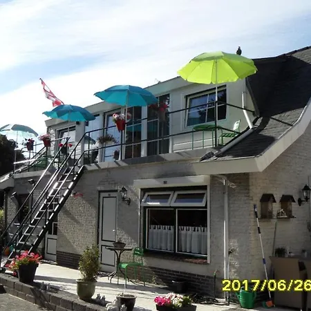 住宿加早餐酒店 De Duiventil